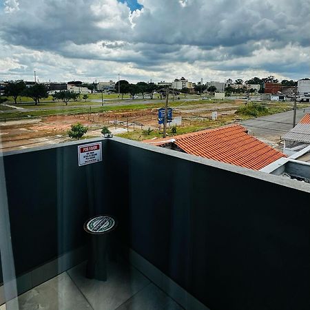Hotel Riacho Taguatinga Bagian luar foto